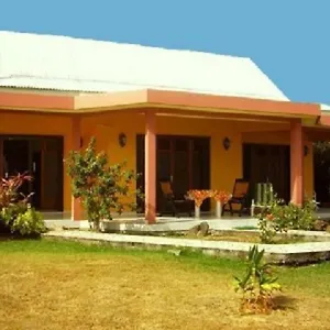 https://villas-creoles.comcaribbean.com