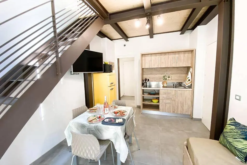 New Agriloft 4 Palms Clima, Giardino E Wi-Fi A 50 Mt Dal Mare Appartement Bordighera Italië