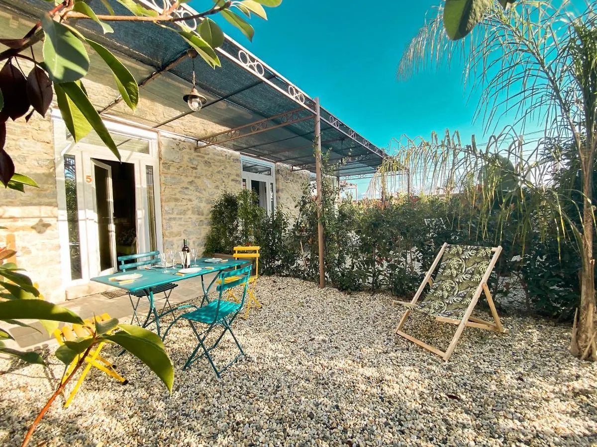 New Agriloft 4 Palms Clima, Giardino E Wi-Fi A 50 Mt Dal Mare Appartement Bordighera 0*,  Italië